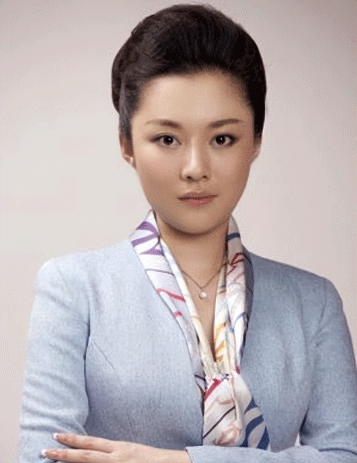 央视最穷酸主持人_主持人紫凝美容容_紫凝主持生涯