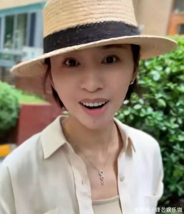 欧阳夏丹 48岁未婚未育生活状态_欧阳夏丹 央视离职原因_欧阳夏丹主持视频