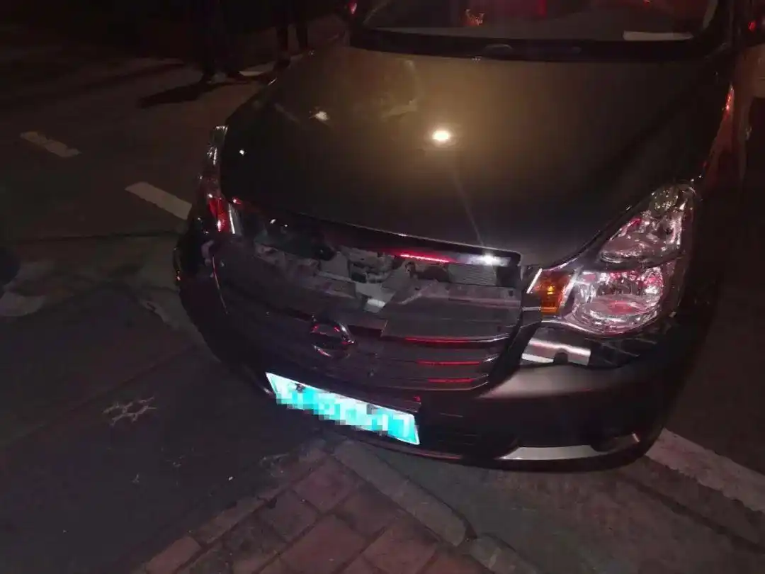 碰瓷团伙作案案例分析_碰瓷违法犯罪案件指导意见_撞死碰瓷党