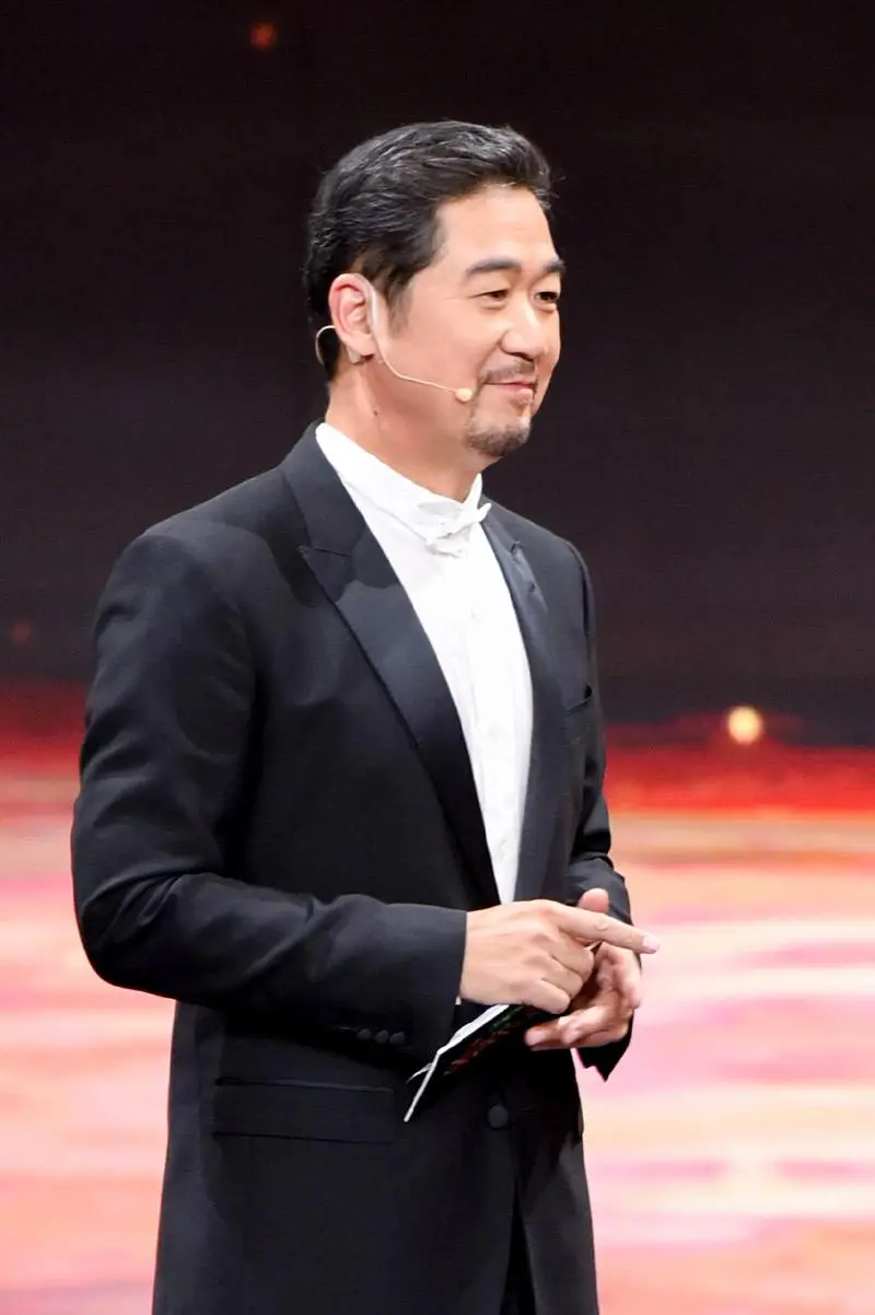 张国立前妻罗秀春_张国立前妻 urlifengcom_罗秀春32年人生经历