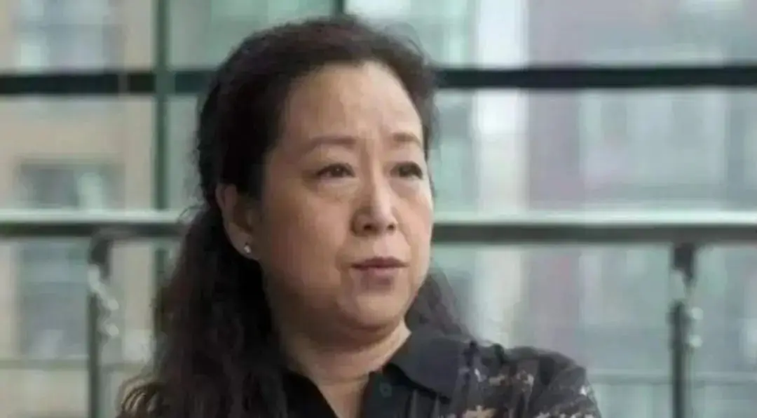 罗秀春 张国立 守寡母亲_张国立前妻 urlifengcom