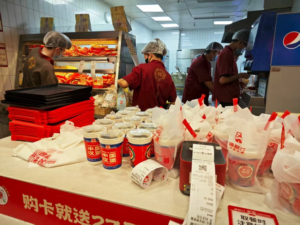 外卖补贴再升级：美团1.5亿单破峰，淘宝闪购8000万单紧跟，京东加码小龙虾