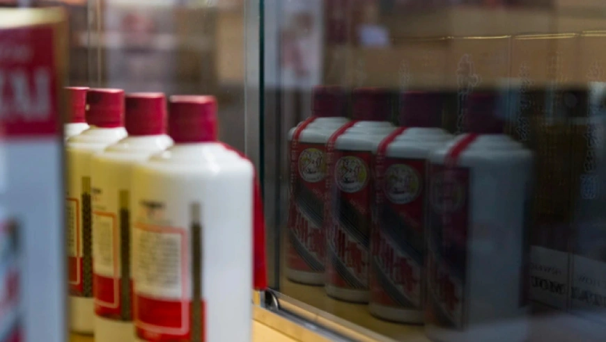 茅台五粮液再挥刀：12天清退24家网店，百亿大商歌德盈香6店全出局