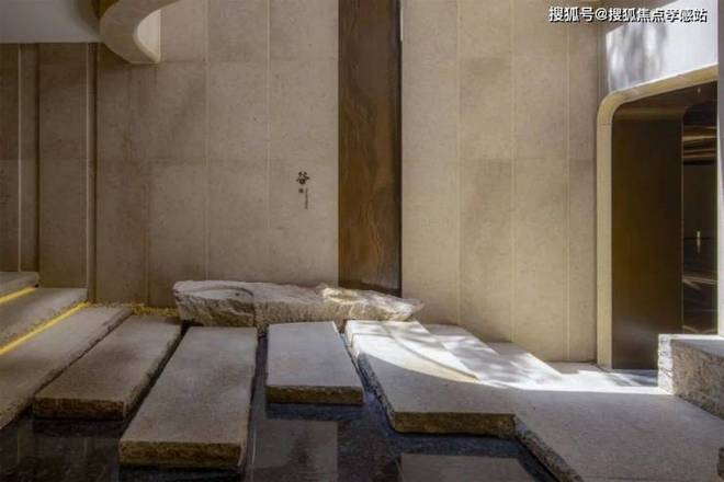 外滩国际金融中心_越秀外滩樾风貌别墅_上海外滩源附近豪宅