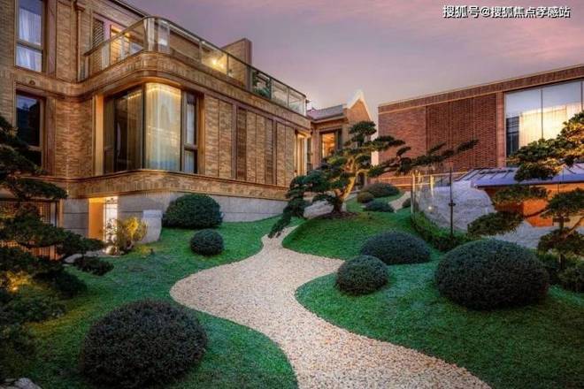 外滩国际金融中心_越秀外滩樾风貌别墅_上海外滩源附近豪宅