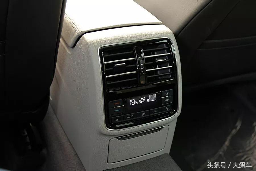 新CC内饰评价_大众cc功能键介绍图文_大众新CC外观设计