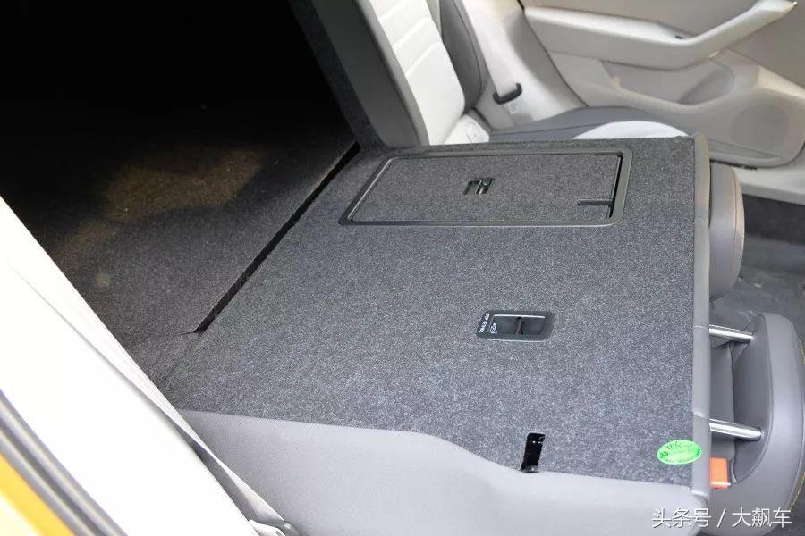 大众cc功能键介绍图文_大众新CC外观设计_新CC内饰评价