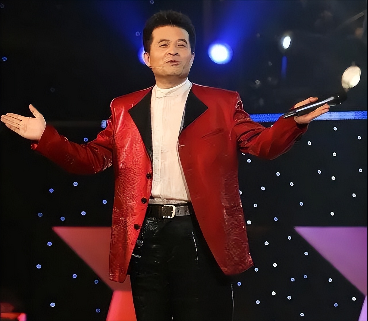 毕福剑饭局照片_毕福剑 退休生活 画室