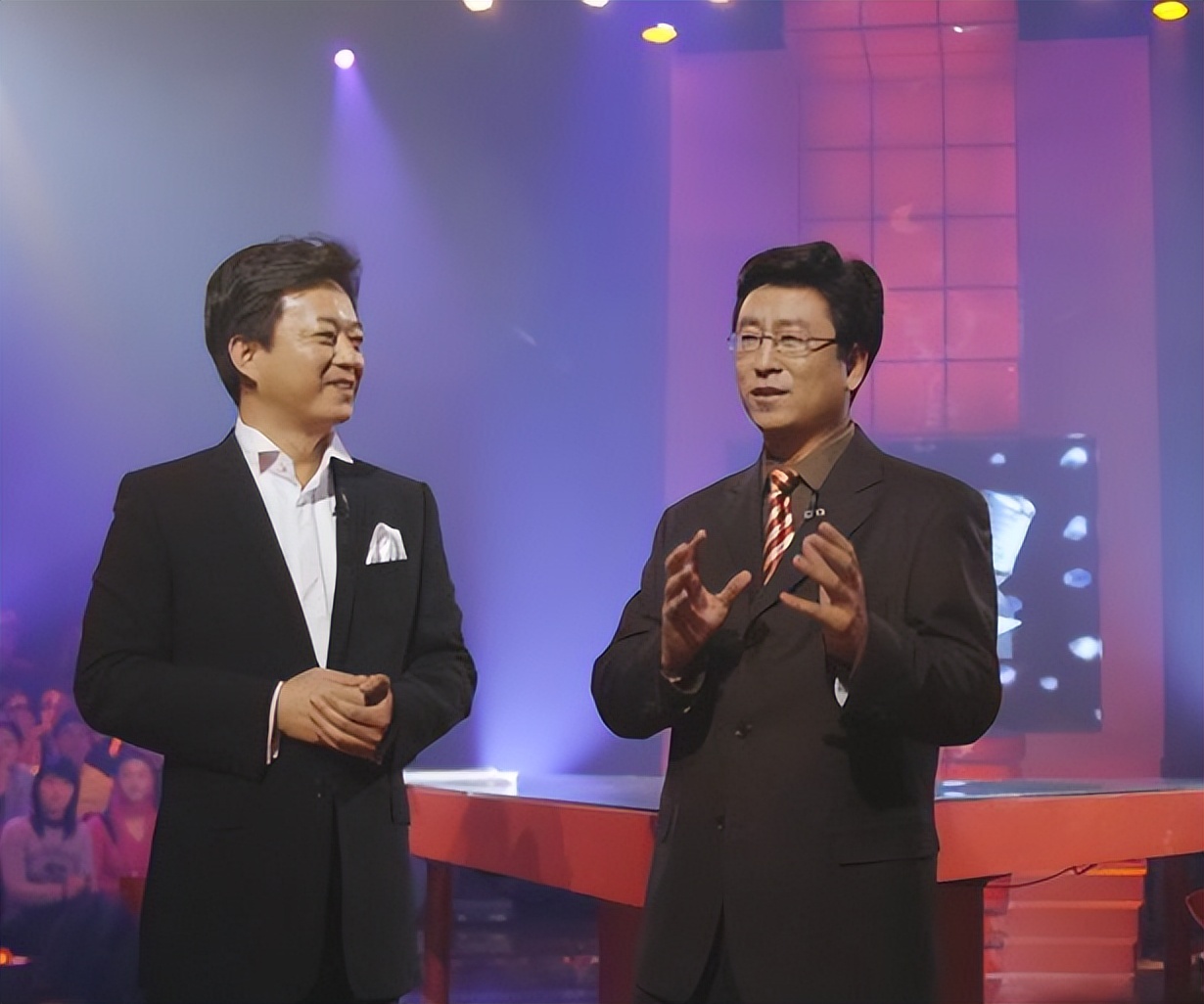 毕福剑饭局照片_毕福剑写错字事件_毕福剑近况