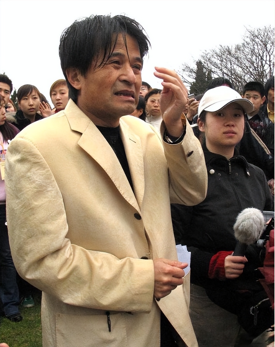 毕福剑饭局照片_毕福剑写错字事件_毕福剑近况