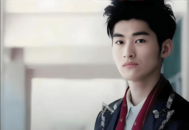 曾经红极一时的明星现状_娱乐圈男神陨落_朱梓骁怎么了为什么被雪藏原因