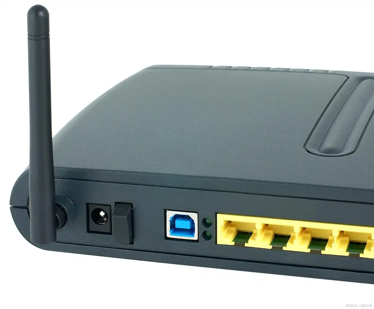 光猫与路由器技术实现区别_调制解调器与路由器功能差异_电缆调制解调器是猫吗