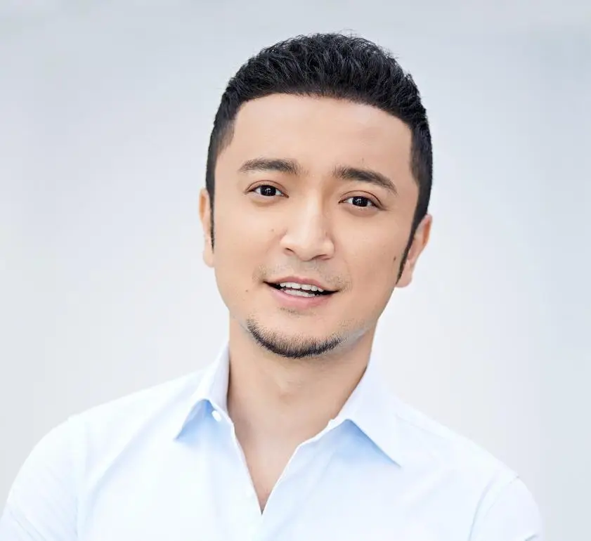 尼格买提 央视主持人 职业风波_欧阳夏丹还在央视吗