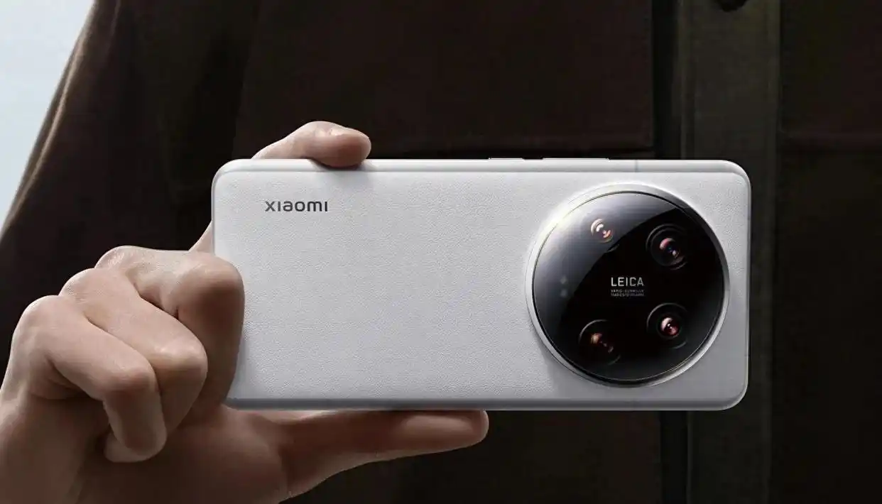 未来手机新功能2025_2025年智能手机长寿命趋势_旗舰芯片高性能存储手机