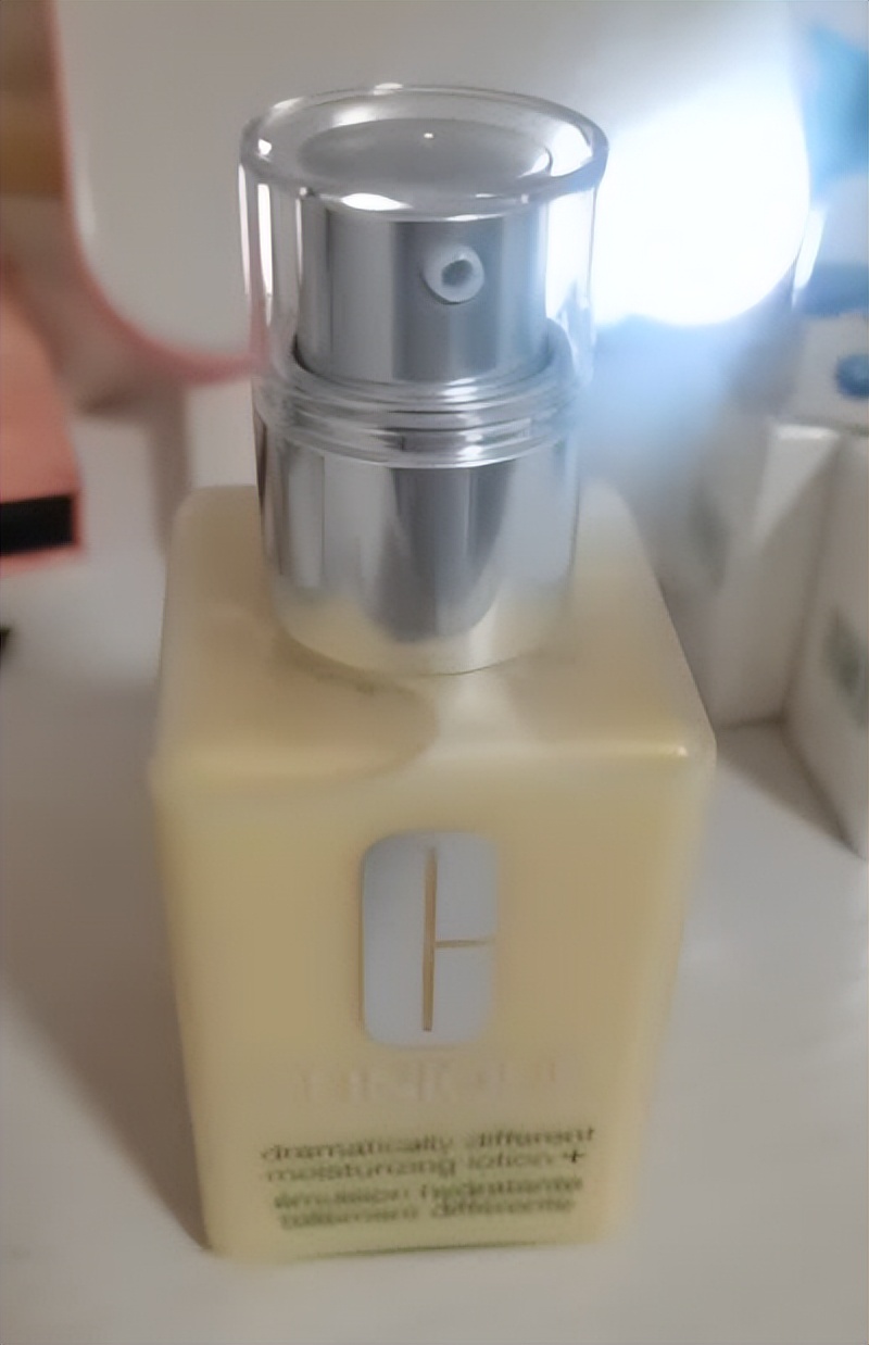 花王面霜怎么样_哪款面霜抗皱紧致效果好_使用护肤品的好处