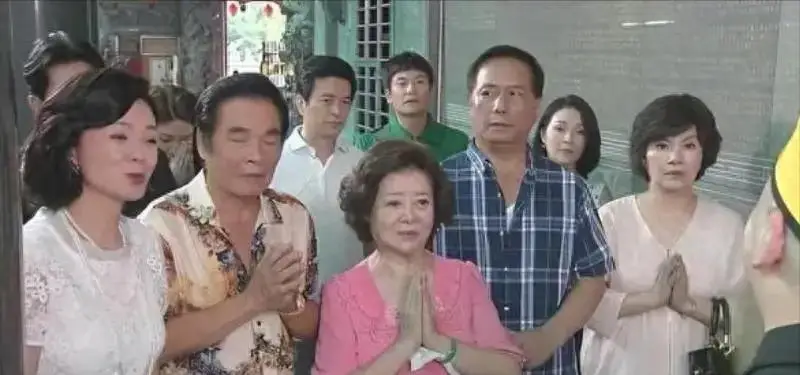 雷洪五房妻子_雷洪七任妻子_雷洪八个子女故事