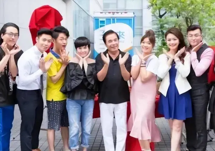 雷洪七任妻子_雷洪五房妻子_雷洪八个子女故事