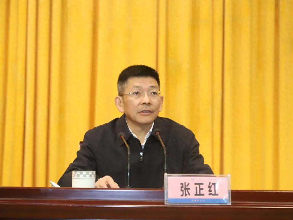 四川交投集团新董事长张正红上任 清华硕士背景