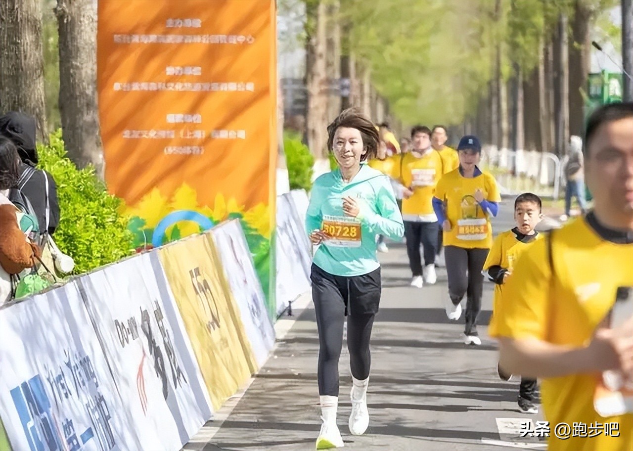 欧阳夏丹晨跑5公里_欧阳夏丹跑步_欧阳夏丹出境图片