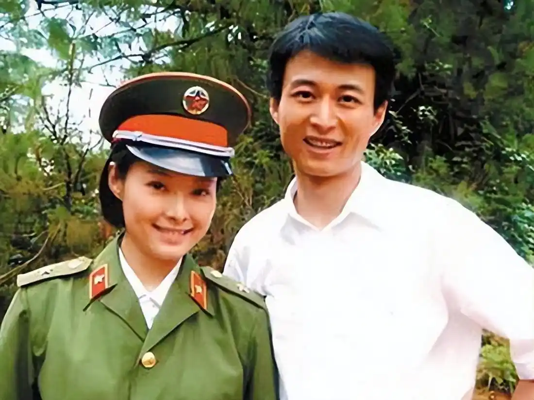 袁立个人经历_袁立与徐威_袁立影视作品