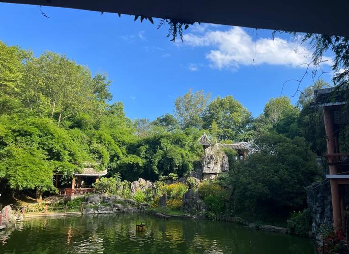 贵阳财经学院花溪校区到天河潭，怎么去最快
