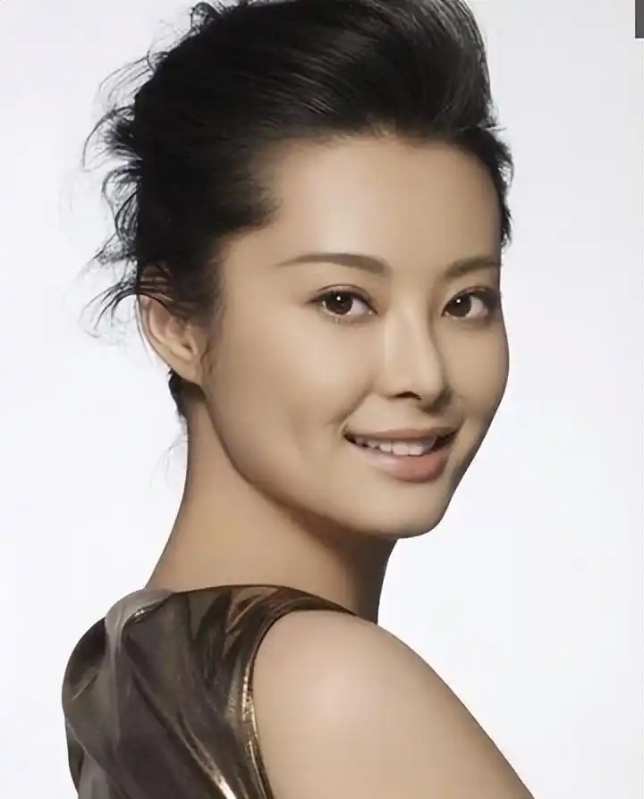 袁立与徐威_袁立边缘化原因_袁立经历