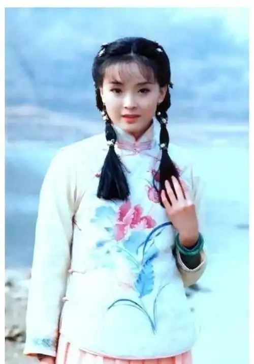 王艳老公欠赌债消失_王艳婆婆对儿媳的压迫_王艳跟王志才的照片