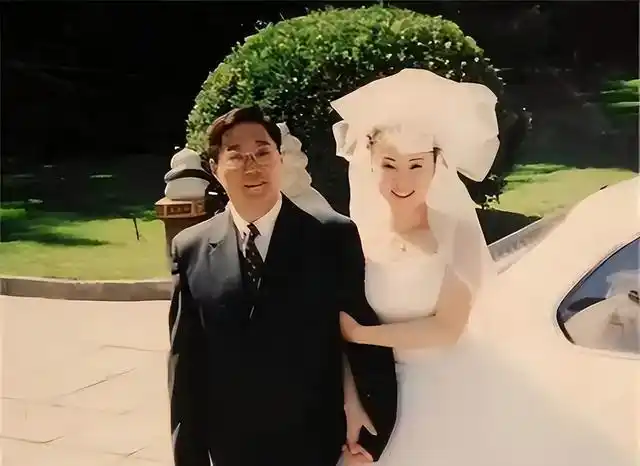 王艳跟王志才的照片_王艳老公欠赌债消失_王艳婆婆对儿媳的压迫