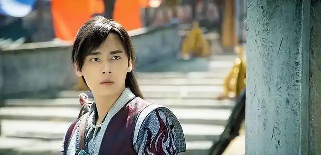 李易峰近况_李易峰巅峰时期回顾_杨洋和吴亦凡照片大全