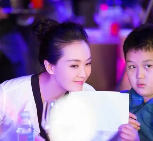 王艳嫁给王志才的原因_王艳跟王志才的照片_王志才和王艳的婚姻故事