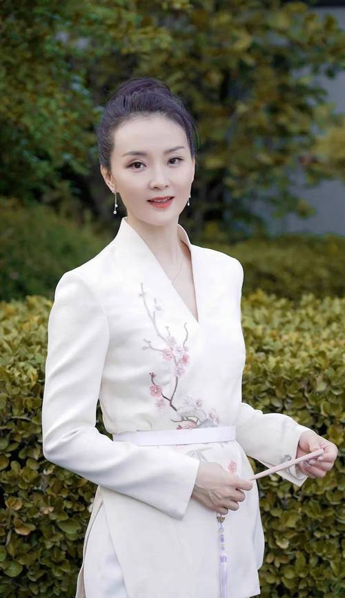 王艳嫁给王志才的原因_王艳跟王志才的照片_王志才和王艳的婚姻故事