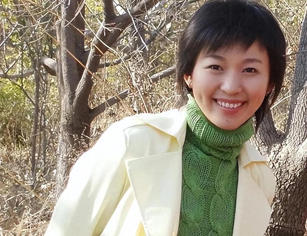 央视女主持人欧阳夏丹_欧阳夏丹 央视 主持人 消失原因_欧阳夏丹 母亲 癌症 照顾经历