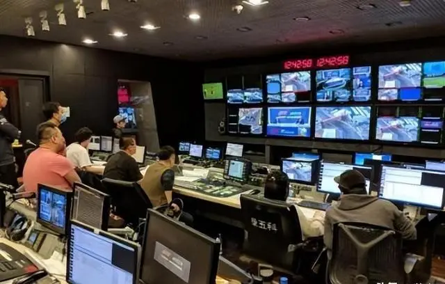 四川卫视主持人佟瑶_四川卫视主持人马跃征_佟瑶主持生涯经历