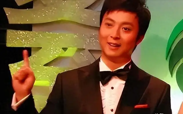 佟瑶主持生涯经历_四川卫视主持人佟瑶_四川卫视主持人马跃征