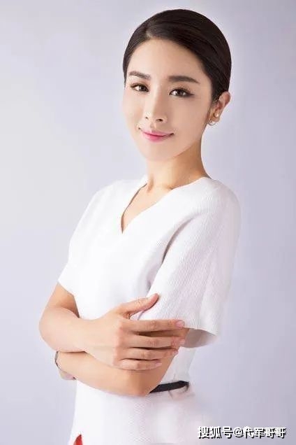 李斯璇哥伦比亚大学经历_央视财经频道双语主持人李斯璇_央视财经李斯璇