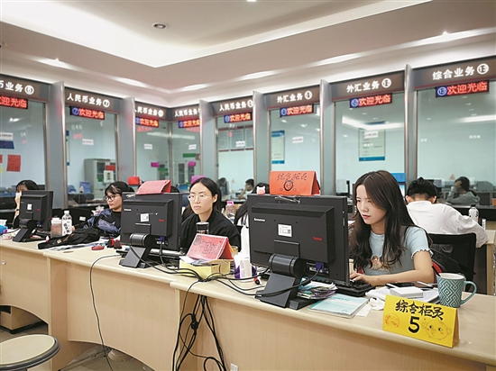 广东财经大学华商学院会计专业入选一流专业，学校发展机遇多