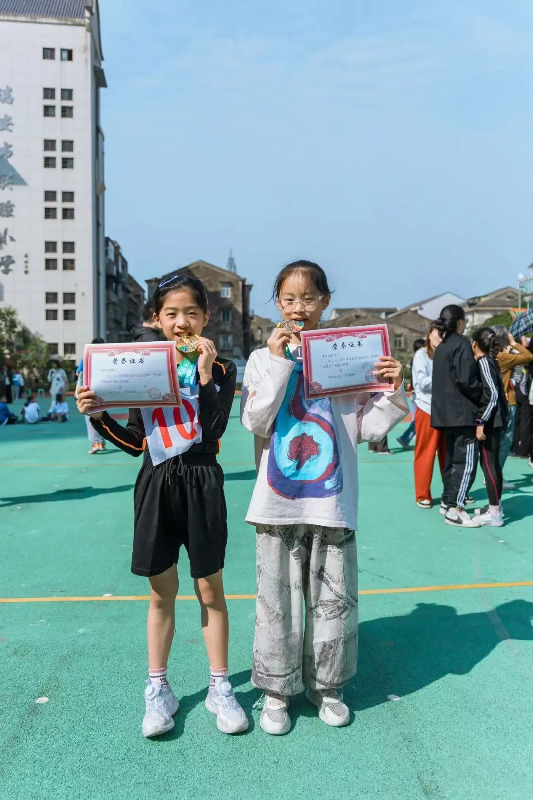 瑞安市实验小学运动会通讯稿_校运会通讯稿400字_瑞安市实验小学秋季素质运动会