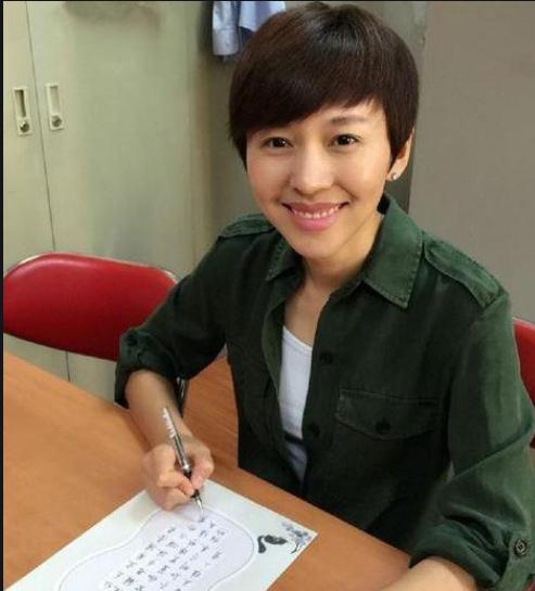 主持人欧阳夏丹全身_欧阳夏丹 新闻联播 主持人 更换