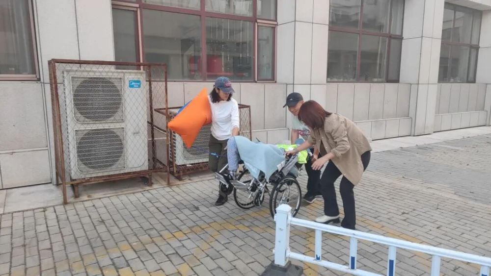 从飞机窗户拍照图片_2025年你最满意的一张照片 征集活动 精选佳作