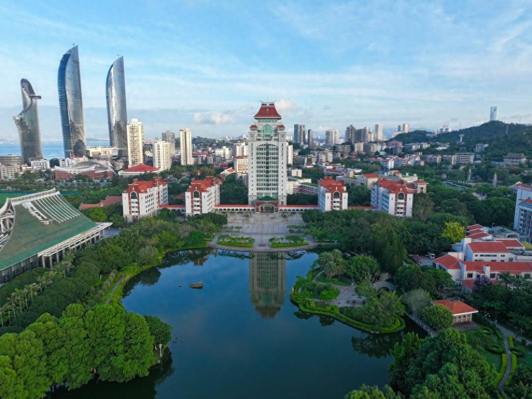 山东大学经济学金融_厦大就业率薪资_厦大王牌专业排名