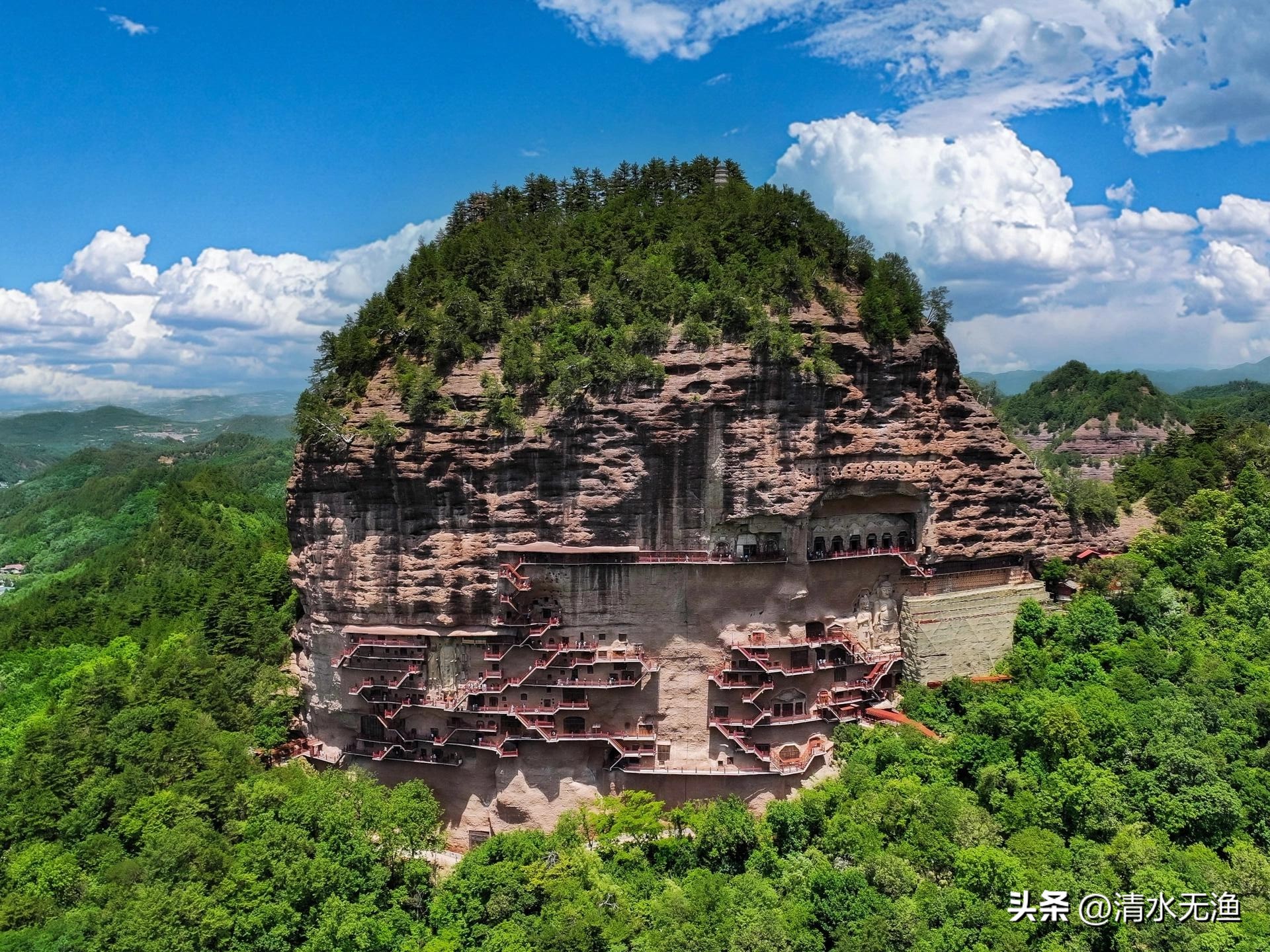 敦煌莫高窟特点_嘉峪关崆峒山麦积山石窟_甘肃5A级景区