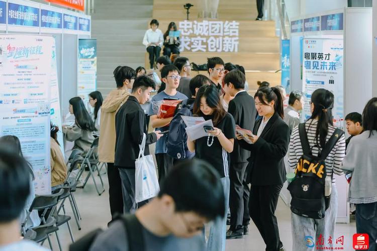 秋招季多家券商启动校园招聘，金融科技等岗位需求旺