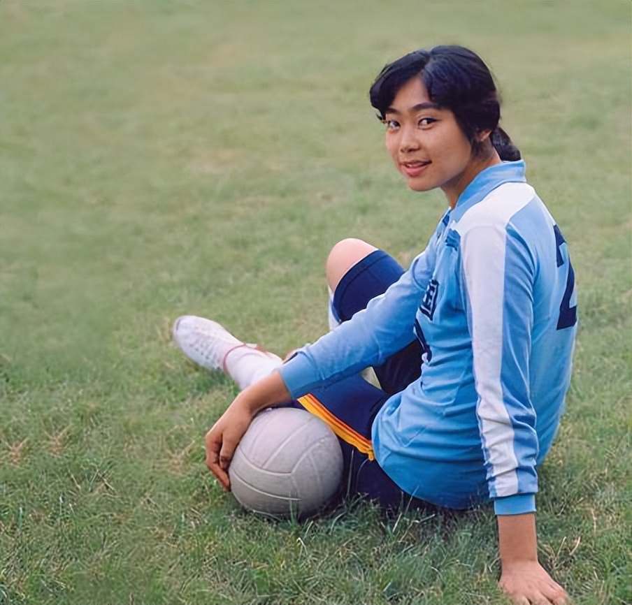 女排梁艳的女儿_梁艳 中国女排五连冠 女排运动员