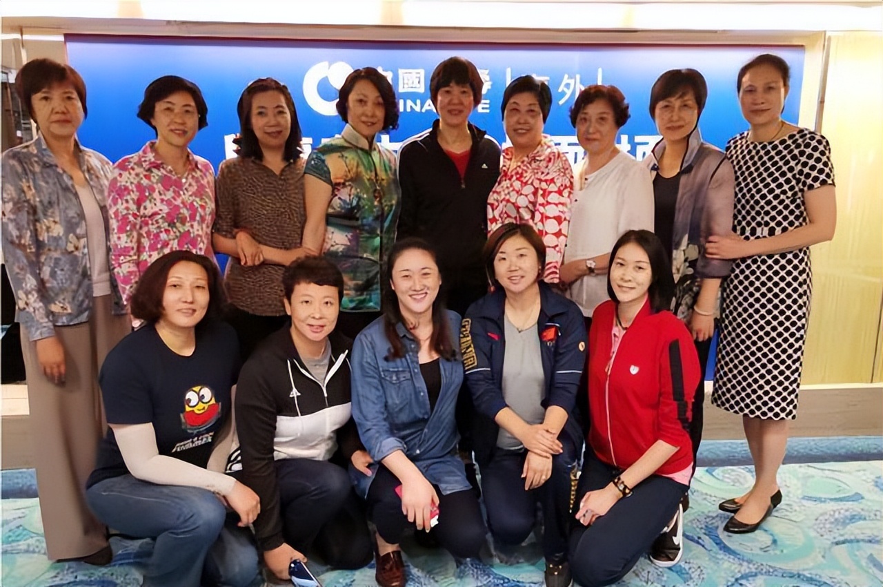 梁艳 中国女排五连冠 女排运动员_女排梁艳的女儿