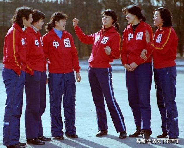 中国女排五连冠队员 梁艳 退役后的人生经历_女排梁艳的女儿_女排精神 激励作用 梁艳的成长之路
