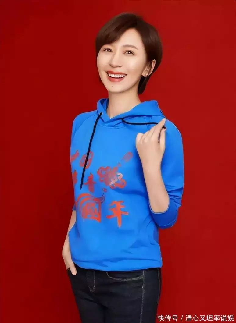 欧阳夏丹不主持新闻联播了吗_欧阳夏丹 央视离职原因 欧阳夏丹 48岁未婚未育