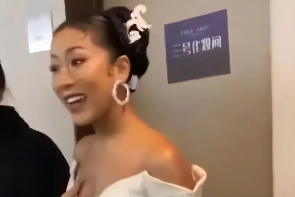吉克隽逸中国好声音回归_吉克隽逸风云榜_吉克隽逸知三当三事件回顾