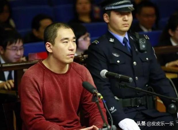 张国立姜文甄子丹前妻曝光_张国立儿子张默近年动态_张国立与张默父子同框视频