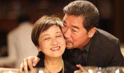 张国立与张默父子同框视频_张国立姜文甄子丹前妻曝光_张国立儿子张默近年动态