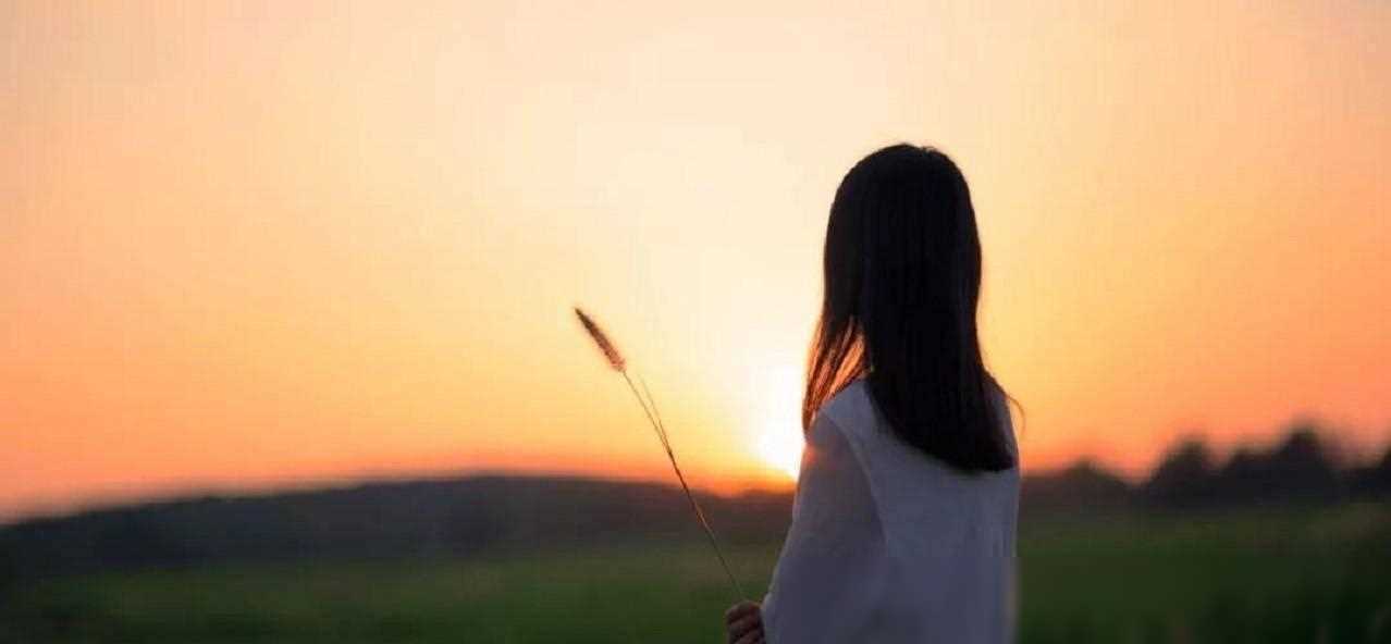 男生搭讪出于什么心理_寻求刺激的男人_男人撩你的原因